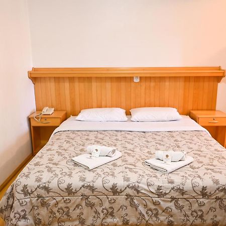 Hotel 13 Linden Treze Tilias Ngoại thất bức ảnh